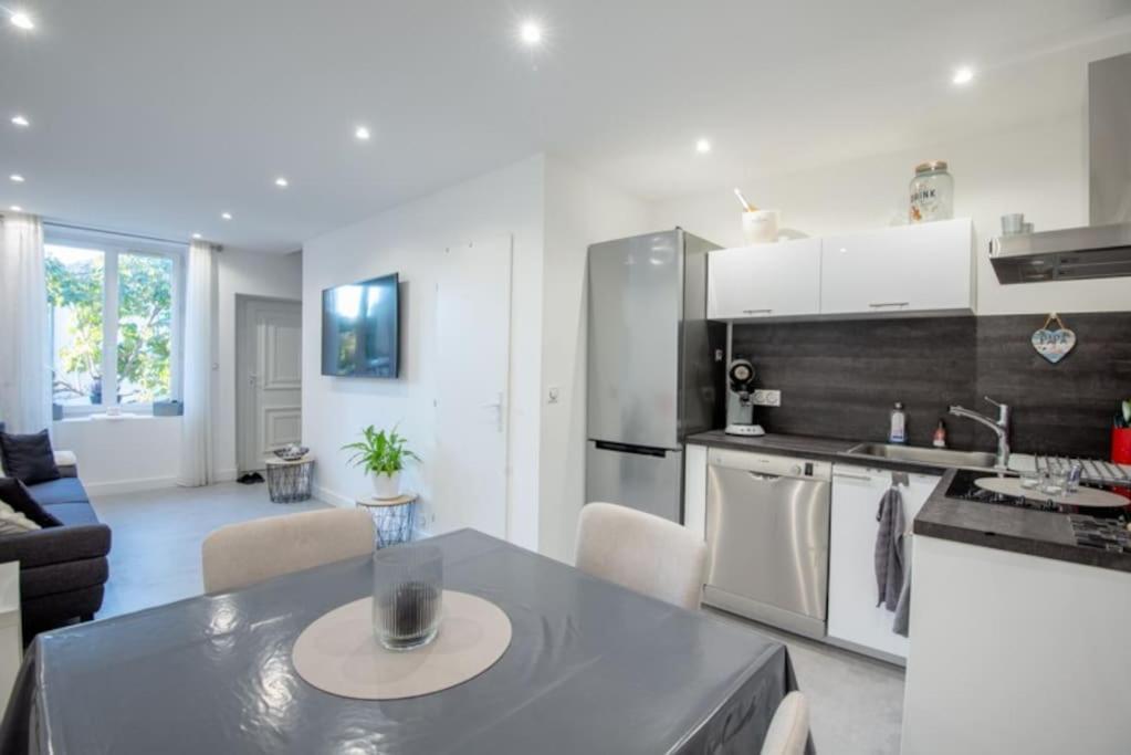 Maison De Ville A Proximite Du Centre Historique Villeneuve-lès-Avignon Екстериор снимка